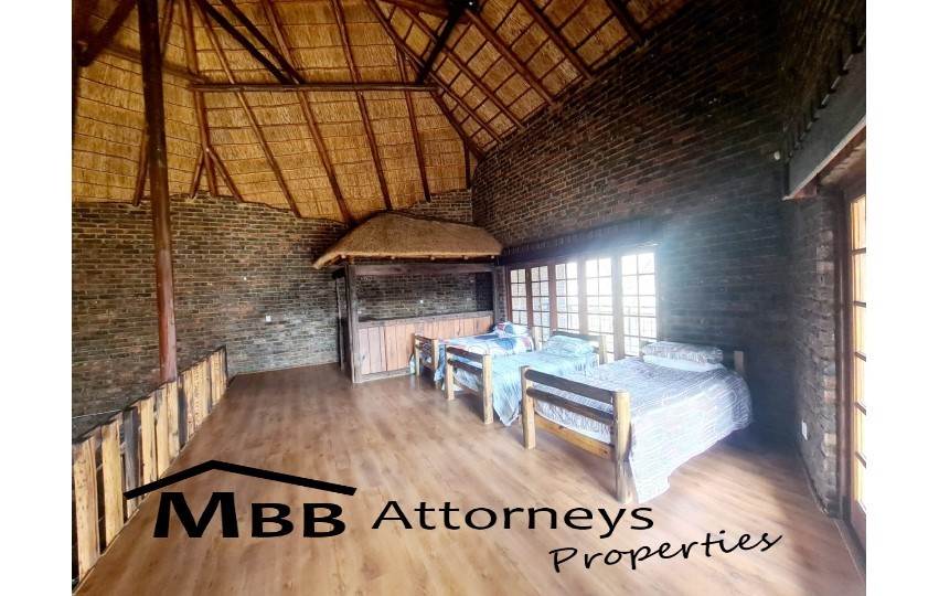 7 Bedroom Property for Sale in Viljoenskroon Free State